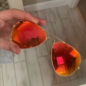 Polarized Ray Ban Aviators!